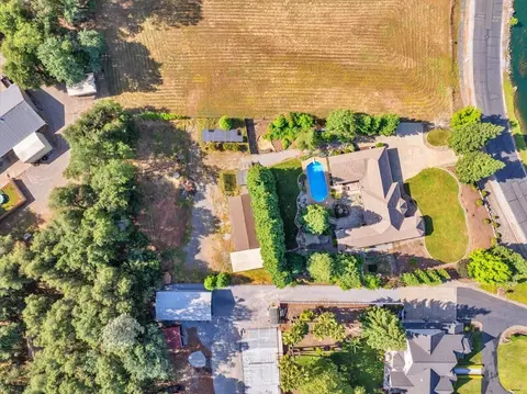 13117 Spring Lake St, Redding, CA 96003 photo 50