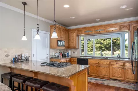 13117 Spring Lake St, Redding, CA 96003 photo 11