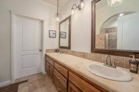 13117 Spring Lake St, Redding, CA 96003 photo 17