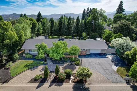 View/Area - 840 Hallmark Dr, Redding, CA 96001 photo 4 of 6