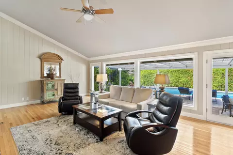 Living - 840 Hallmark Dr, Redding, CA 96001 photo 3 of 5