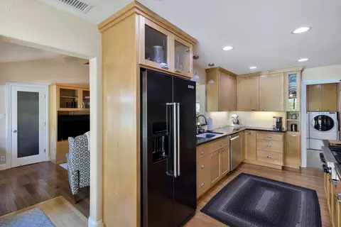 Kitchen - 840 Hallmark Dr, Redding, CA 96001 photo 4 of 4
