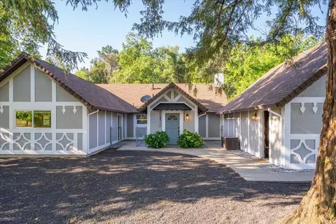 19675 Broadhurst Rd, Cottonwood, CA 96022