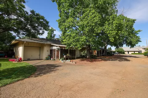 3361 Alta Mesa Dr, Redding, CA 96002 photo 9