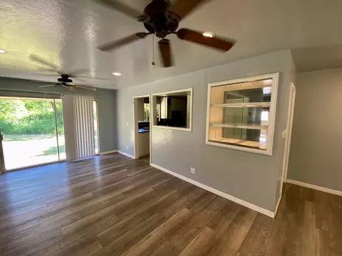 5356 Riverland Dr, Anderson, CA 96007 photo 9