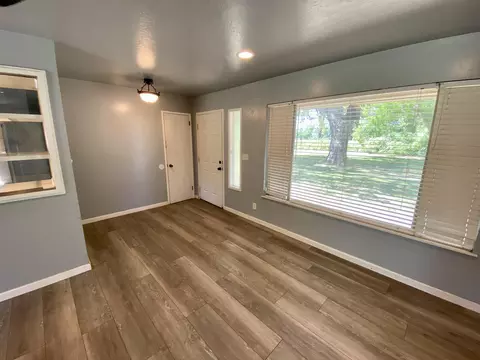 5356 Riverland Dr, Anderson, CA 96007 photo 8