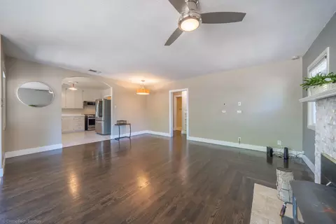 785 Gold St, Redding, CA 96001 photo 3