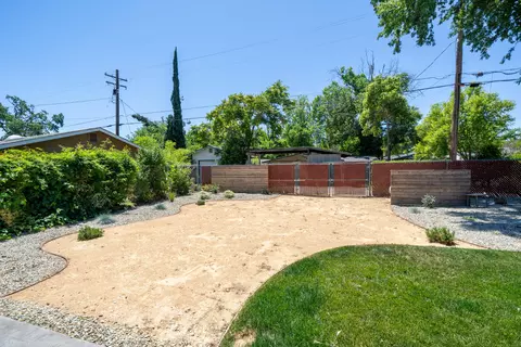 785 Gold St, Redding, CA 96001 photo 23