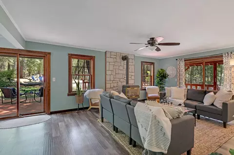 Living - 30411 Whitmore Rd, Whitmore, CA 96096 photo 2 of 8