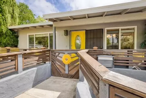 516 Brookwood Ave, Santa Rosa, CA 95404