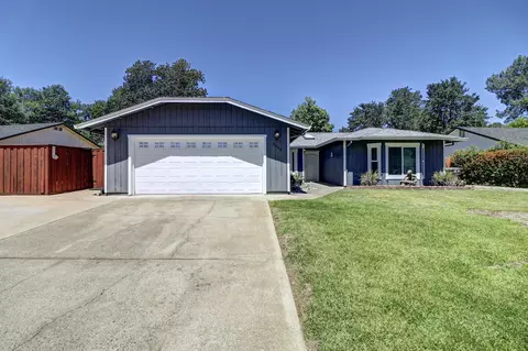 5840 Constitution Way, Redding, CA 96003