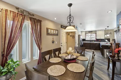 Dining - 5840 Constitution Way, Redding, CA 96003 photo 1 of 1