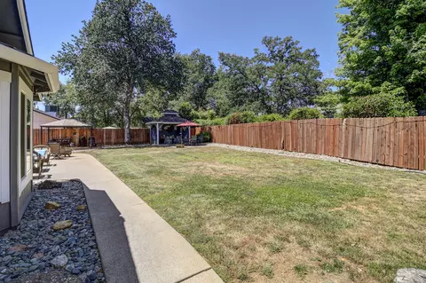Exterior - 5840 Constitution Way, Redding, CA 96003 photo 7 of 14