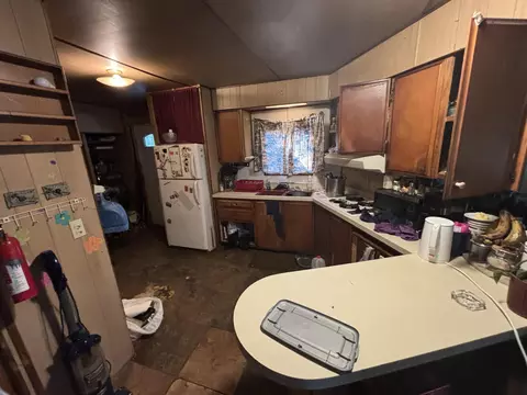 17765 Peterson Ln, Redding, CA 96003 photo 6