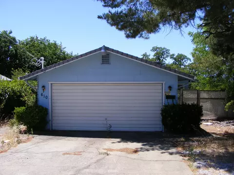 610 Ridge Rd, Redding, CA 96003