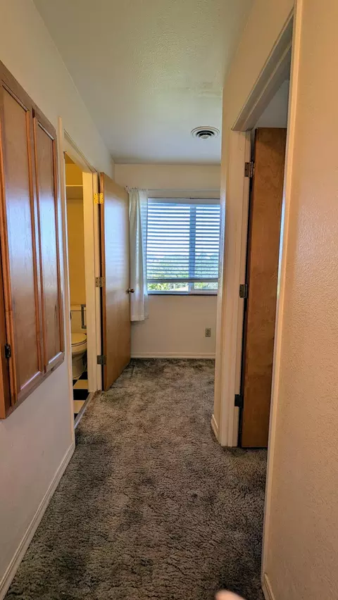 Entry Way - 14565 Carriage Ln, Red Bluff, CA 96080 photo 1 of 1