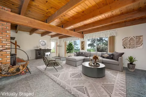 Living - 14565 Carriage Ln, Red Bluff, CA 96080 photo 1 of 5