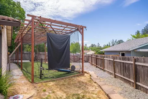 2040 Wisconsin Ave, Redding, CA 96001 photo 30
