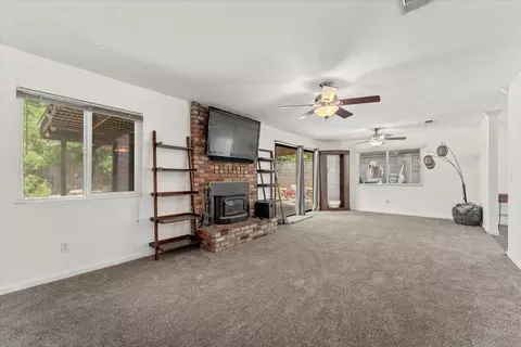 2040 Wisconsin Ave, Redding, CA 96001 photo 11