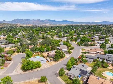 2040 Wisconsin Ave, Redding, CA 96001 photo 37