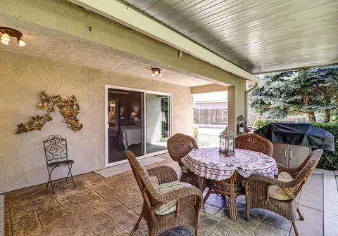 Exterior - 3370 Heritagetown Dr, Redding, CA 96002 photo 5 of 19