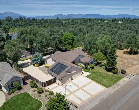 View/Area - 3370 Heritagetown Dr, Redding, CA 96002 photo 2 of 5