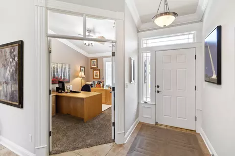 Entry Way - 3370 Heritagetown Dr, Redding, CA 96002 photo 1 of 3