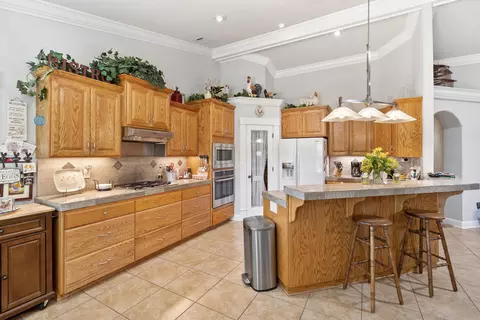 Kitchen - 3370 Heritagetown Dr, Redding, CA 96002 photo 2 of 4