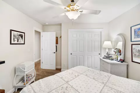 Bedroom - 3370 Heritagetown Dr, Redding, CA 96002 photo 2 of 5