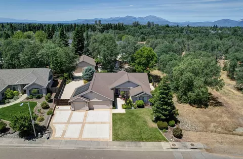 View/Area - 3370 Heritagetown Dr, Redding, CA 96002 photo 3 of 5