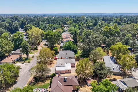 View/Area - 5370 Rosswood Ln, Redding, CA 96001 photo 8 of 13