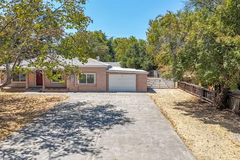 Exterior - 5370 Rosswood Ln, Redding, CA 96001 photo 16 of 16