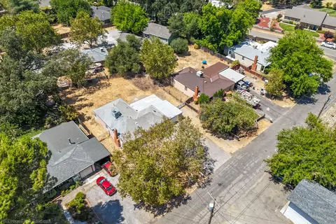 View/Area - 5370 Rosswood Ln, Redding, CA 96001 photo 11 of 13