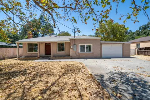 Exterior - 5370 Rosswood Ln, Redding, CA 96001 photo 4 of 16