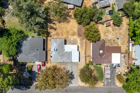 View/Area - 5370 Rosswood Ln, Redding, CA 96001 photo 12 of 13