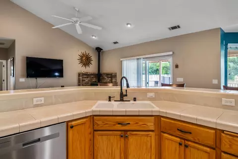 Kitchen - 19880 Holstein Ln, Redding, CA 96002 photo 5 of 7