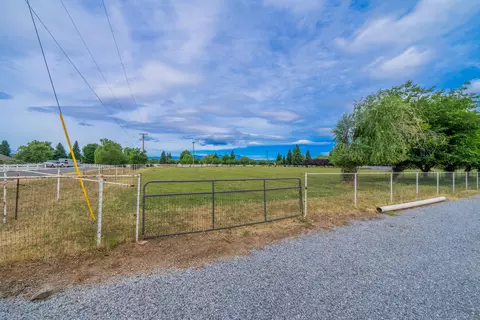Exterior - 19880 Holstein Ln, Redding, CA 96002 photo 8 of 24