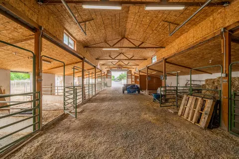 Entry Way - 19880 Holstein Ln, Redding, CA 96002 photo 1 of 5