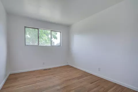 2301 Jonquil Way, Redding, CA 96002 photo 4