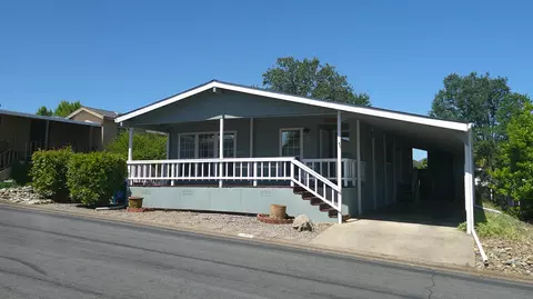 456 Milkwood Dr Sp #187, Redding, CA 96003