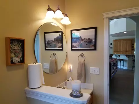 Bath - 7150 Pine Bluff Dr, Shingletown, CA 96088 photo 4 of 4