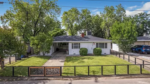 5705 Cascade Dr, Redding, CA 96003