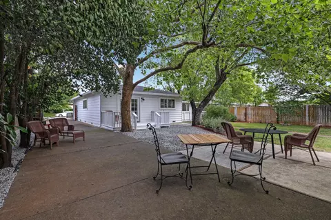 Exterior - 5705 Cascade Dr, Redding, CA 96003 photo 5 of 7
