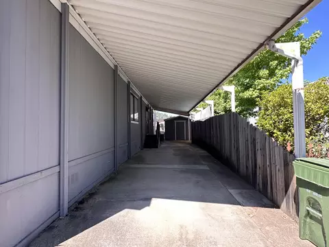 852 Mountain Shadows Blvd, Redding, CA 96003 photo 3