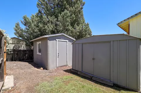 4725 White River Dr, Redding, CA 96003 photo 22