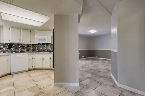 4725 White River Dr, Redding, CA 96003 photo 6
