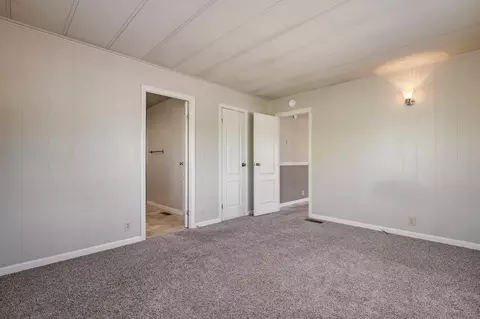 4725 White River Dr, Redding, CA 96003 photo 9