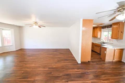1556 Murieta Loop, Redding, CA 96002 photo 6