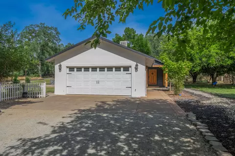 20973 Yogi Bear Ln, Redding, CA 96003 photo 3