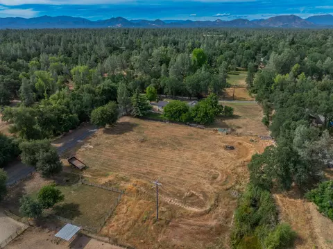20973 Yogi Bear Ln, Redding, CA 96003 photo 24